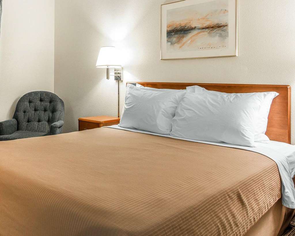 Quality Inn ستوكتون، كاليفورنيا الغرفة الصورة